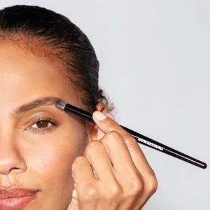 Tweezerman Shaping Brow Brush